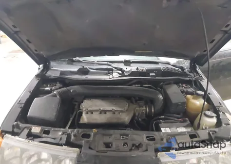 2004 Saturn Vue V6 z USA, uszkodzony, nr VIN 5GZCZ63414S836557